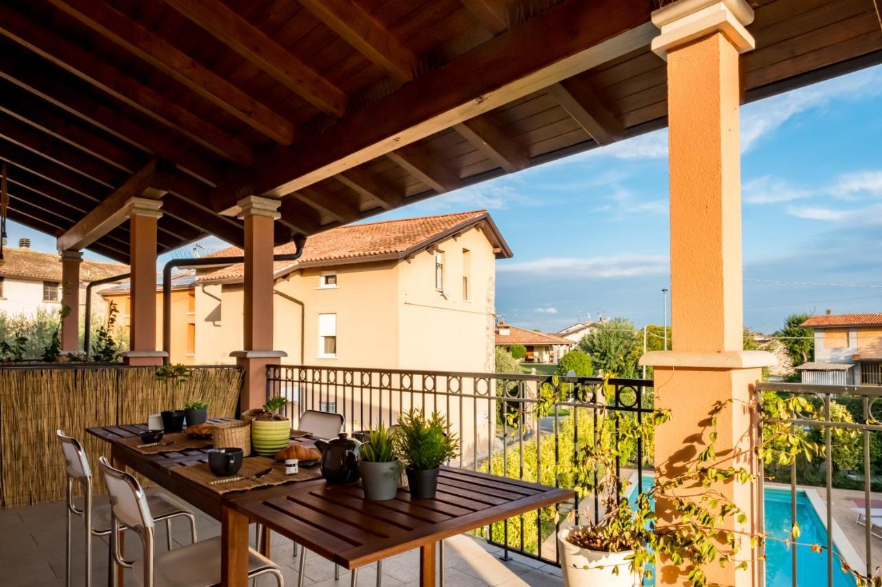 Apartamento Residenza Oleandro Desenzano del Garda Exterior foto