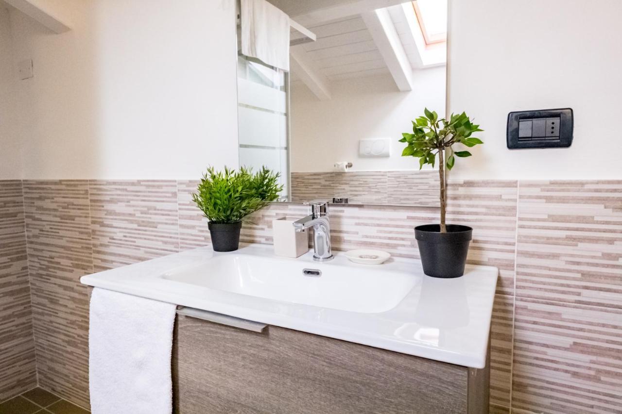 Apartamento Residenza Oleandro Desenzano del Garda Exterior foto
