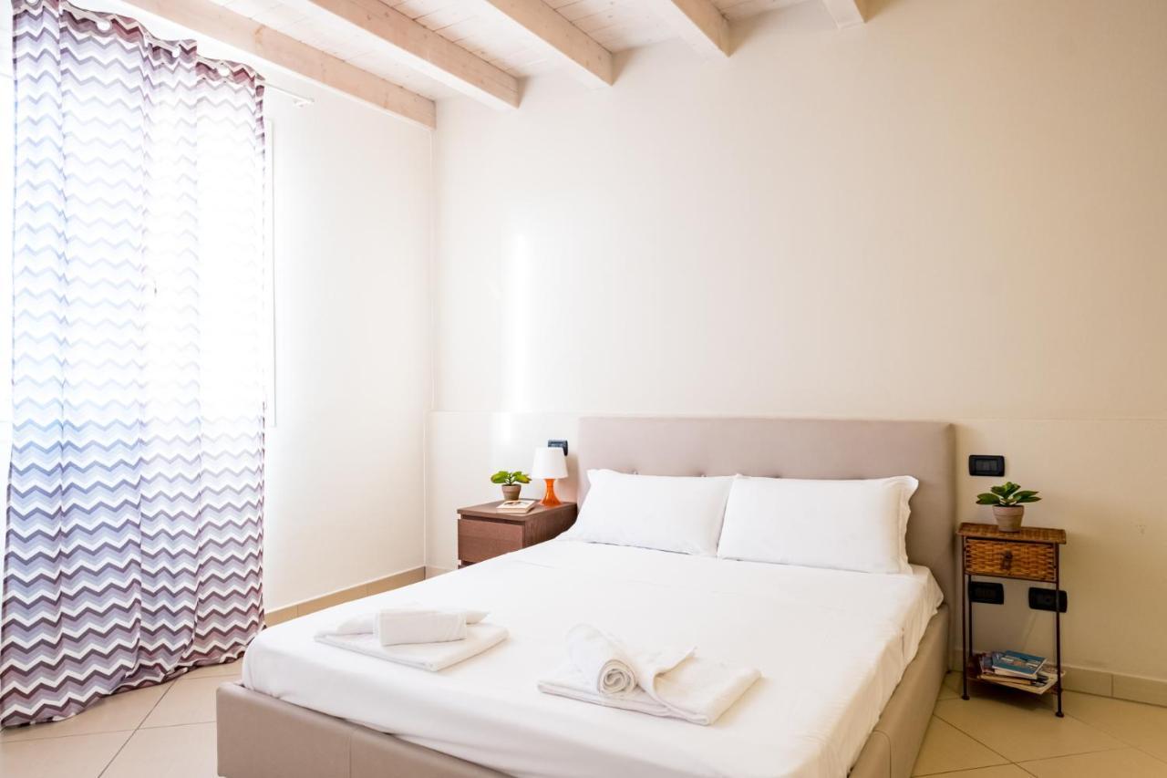 Apartamento Residenza Oleandro Desenzano del Garda Exterior foto