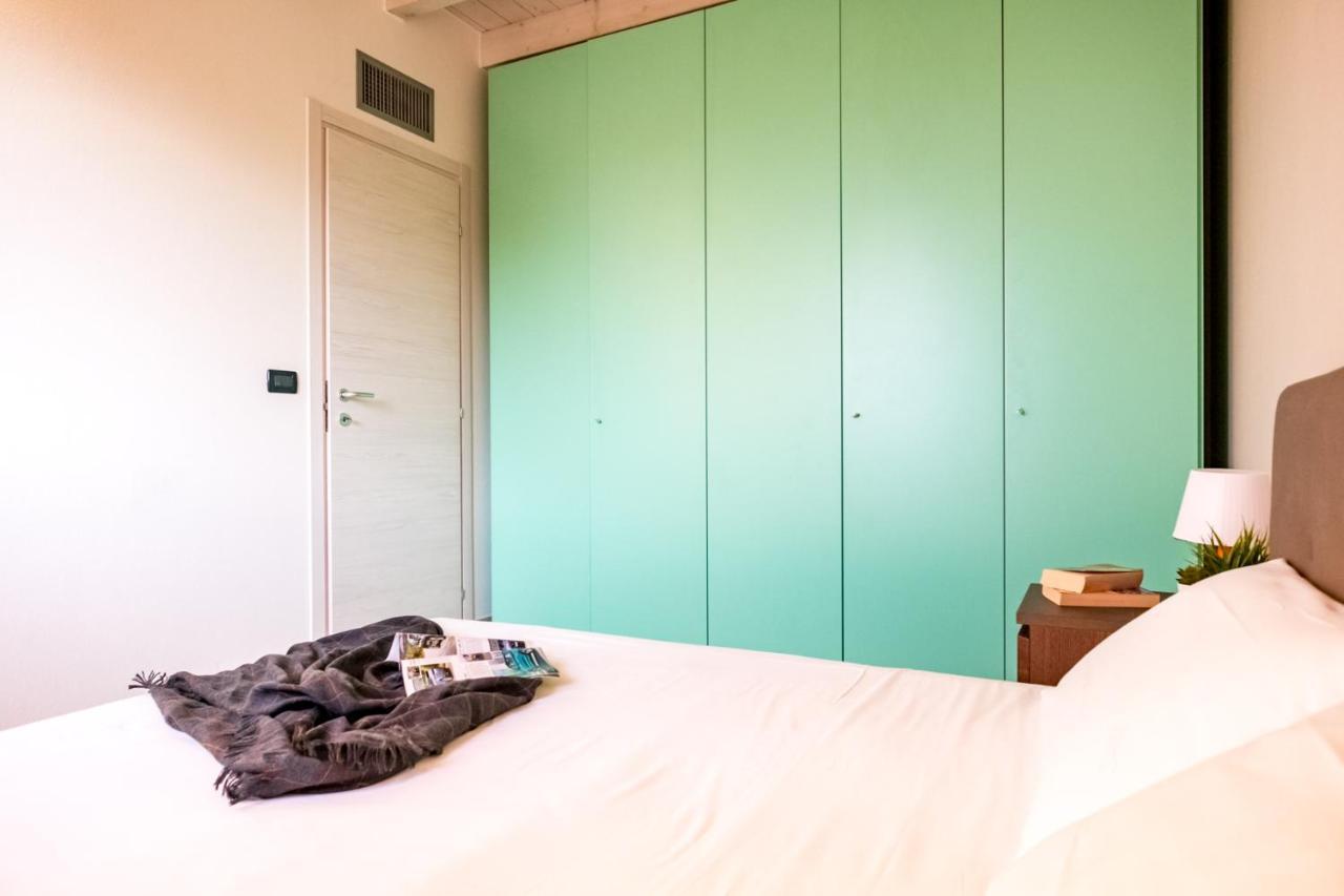 Apartamento Residenza Oleandro Desenzano del Garda Exterior foto